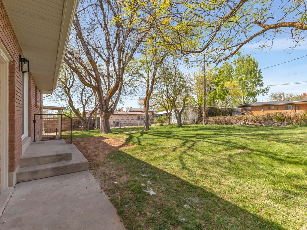 2068 W 5950 S Roy, UT 84067