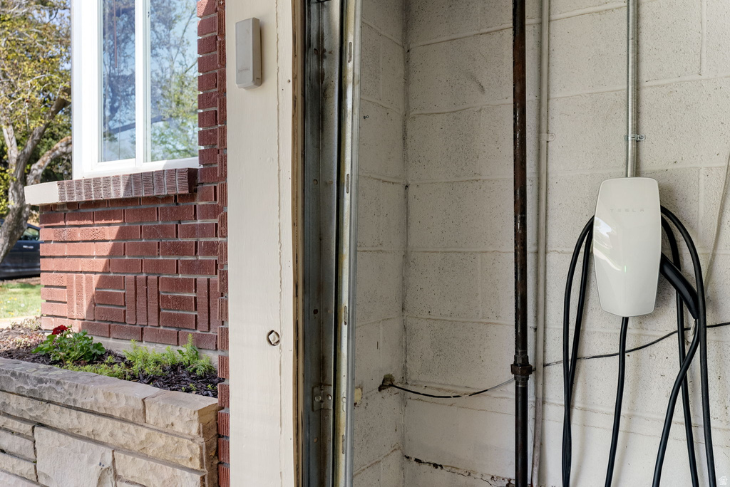 1287 E 34 S Ogden, UT 84403