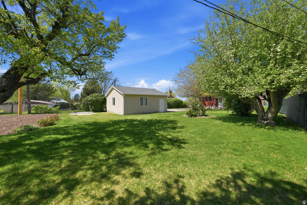 861 E BEL MAR DR South Ogden, UT 84403