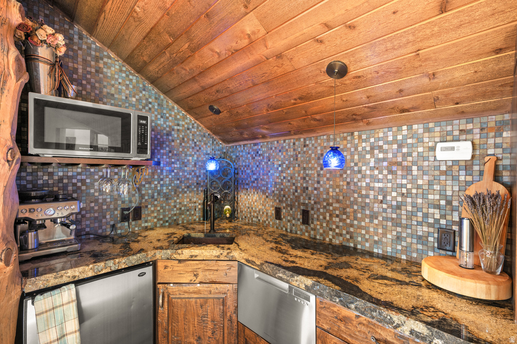 10280 S DIMPLE DELL RD Sandy, UT 84092