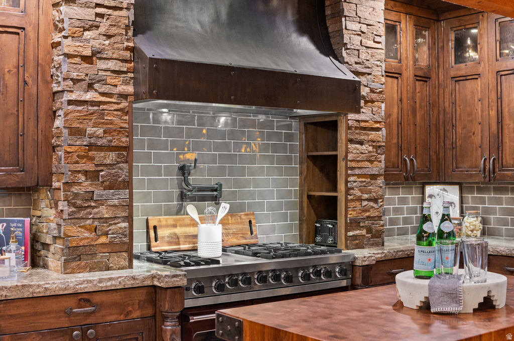 10280 S DIMPLE DELL RD Sandy, UT 84092