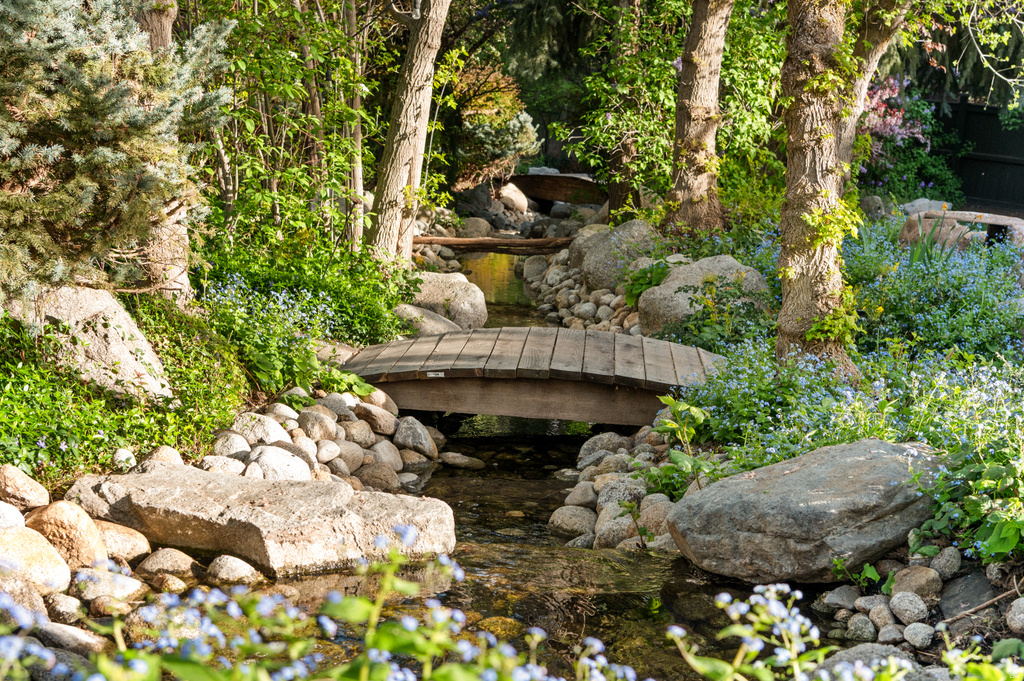 10280 S DIMPLE DELL RD Sandy, UT 84092