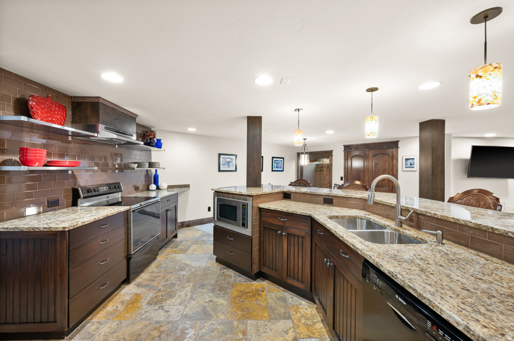 10280 S DIMPLE DELL RD Sandy, UT 84092