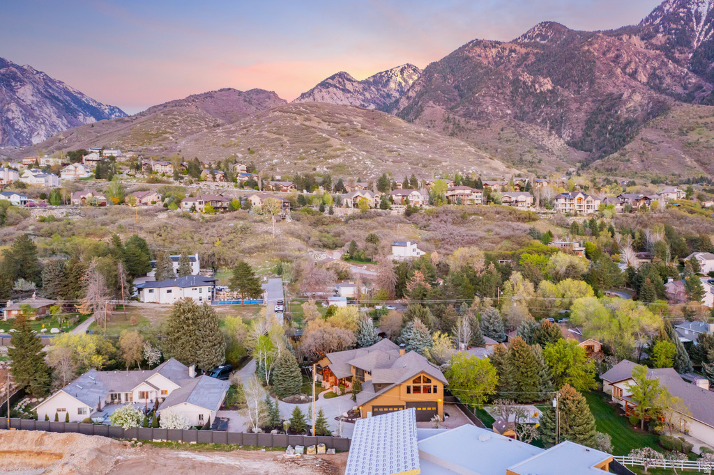 10280 S DIMPLE DELL RD Sandy, UT 84092