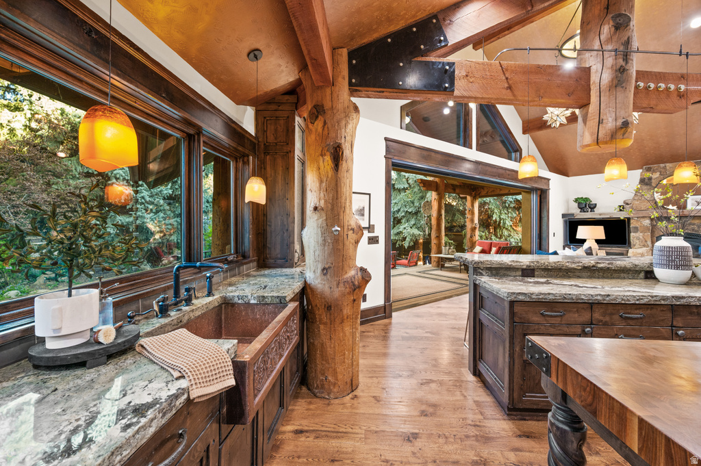 10280 S DIMPLE DELL RD Sandy, UT 84092