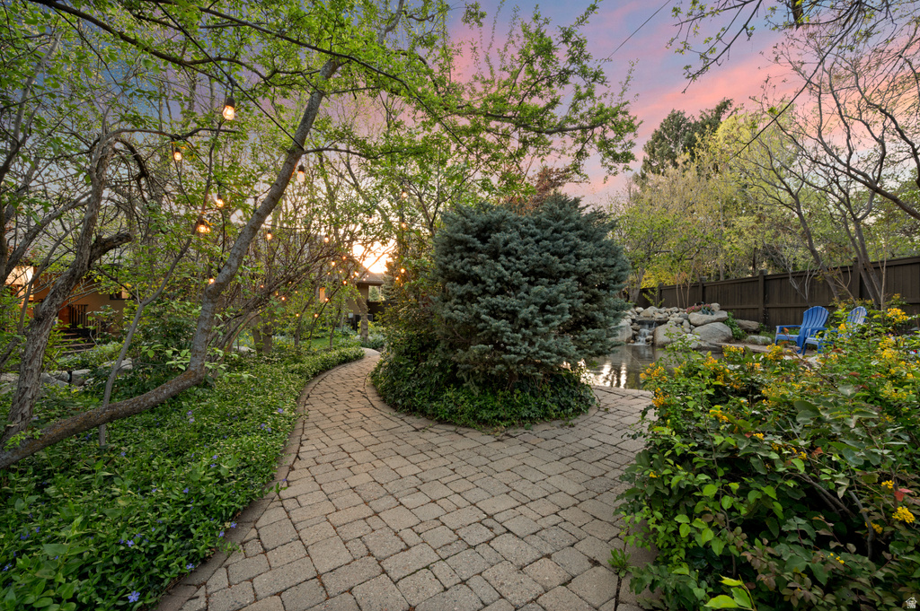 10280 S DIMPLE DELL RD Sandy, UT 84092