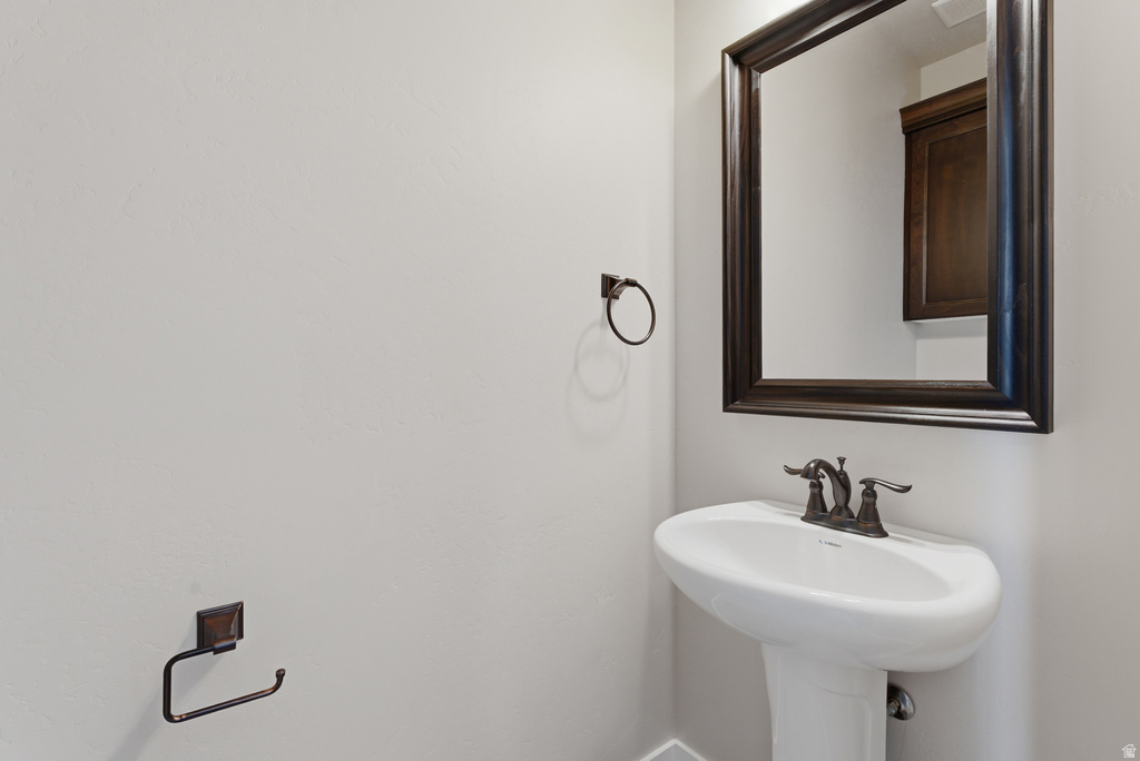 2662 N 750 E Lehi, UT 84043