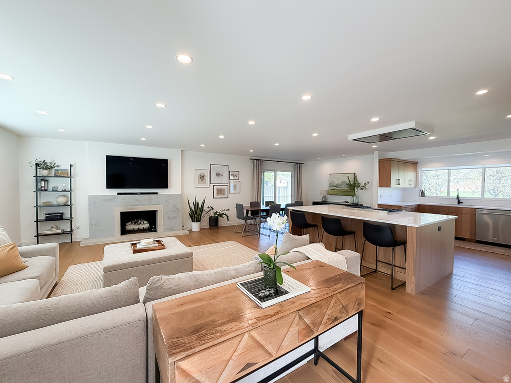 3089 S 2075 E Salt Lake City, UT 84109