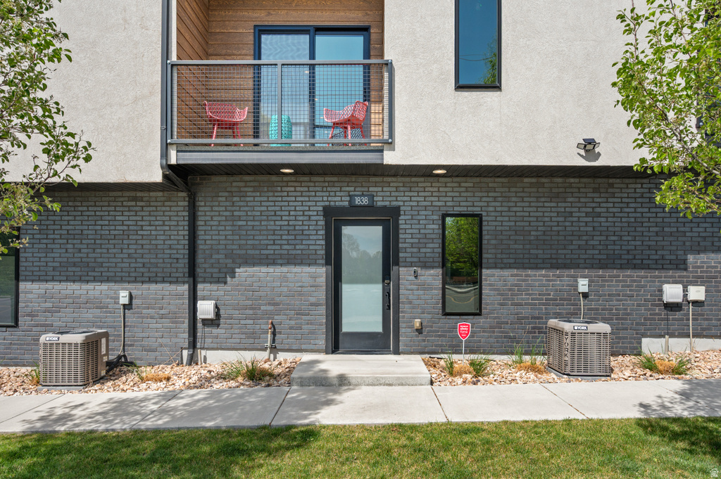 1838 E MELBOURNE CT Millcreek, UT 84106