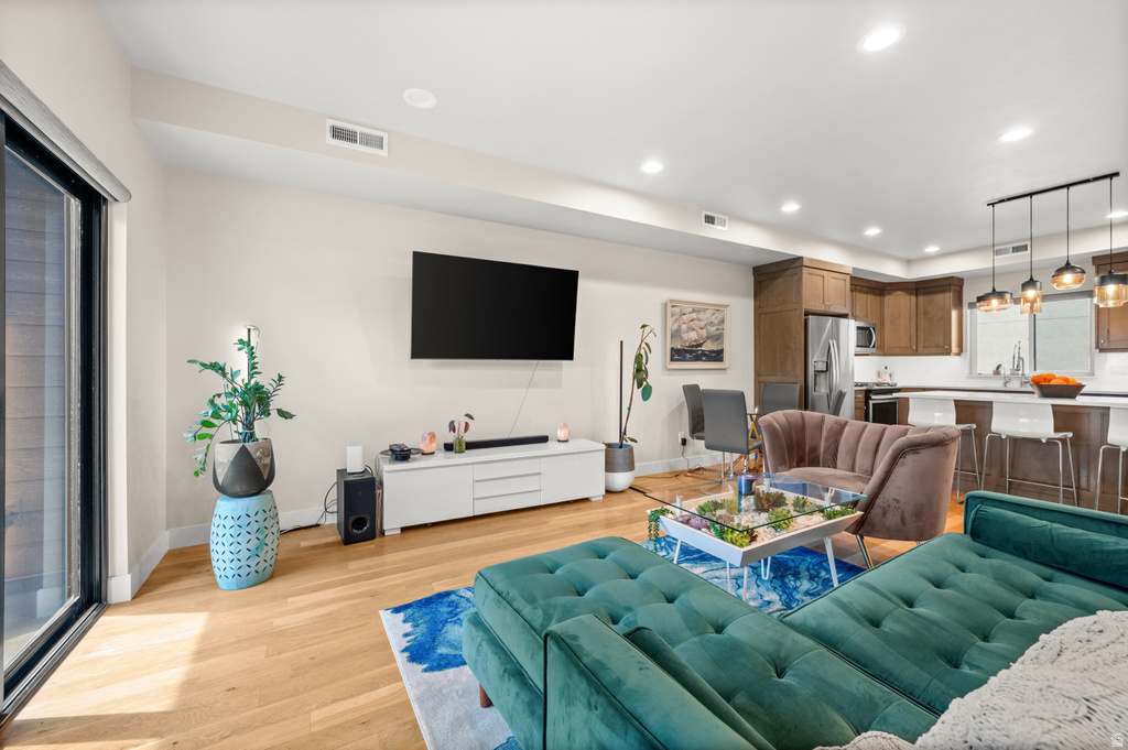 1838 E MELBOURNE CT Millcreek, UT 84106