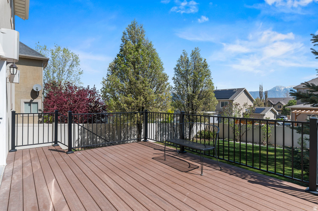 1374 S LEA CT Saratoga Springs, UT 84045