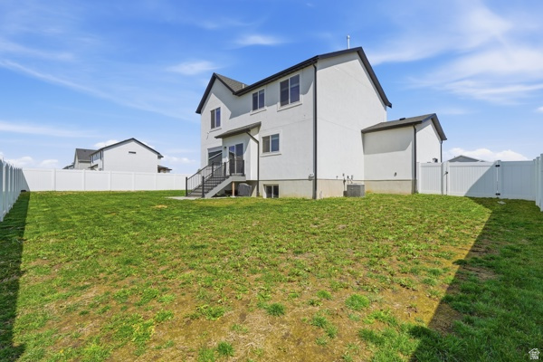 792 S 4000 W Syracuse, UT 84075