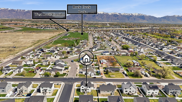 792 S 4000 W Syracuse, UT 84075