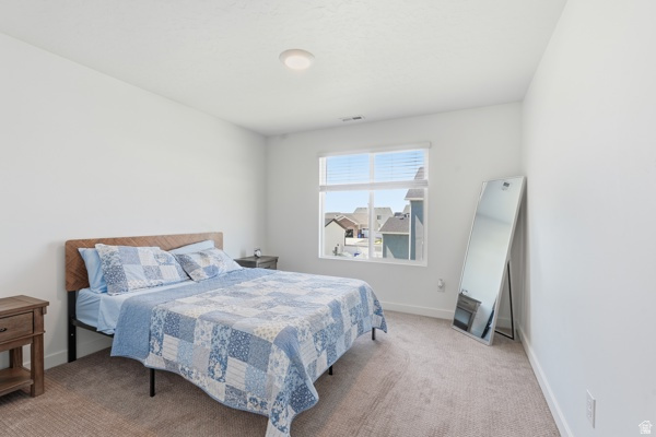 792 S 4000 W Syracuse, UT 84075