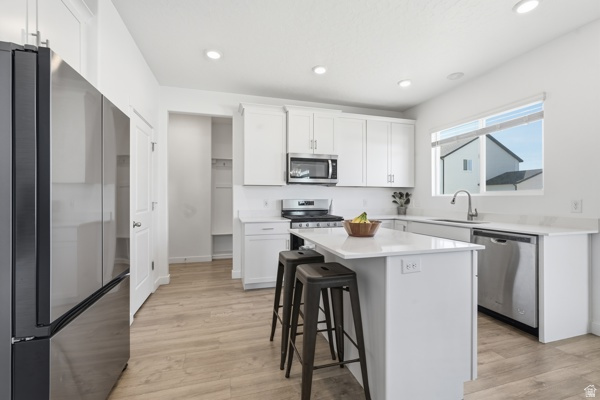 792 S 4000 W Syracuse, UT 84075