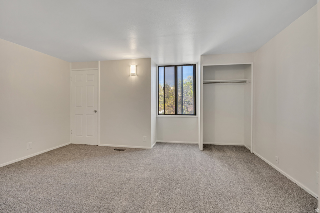 4216 S SOLITUDE RDG #E Taylorsville, UT 84129