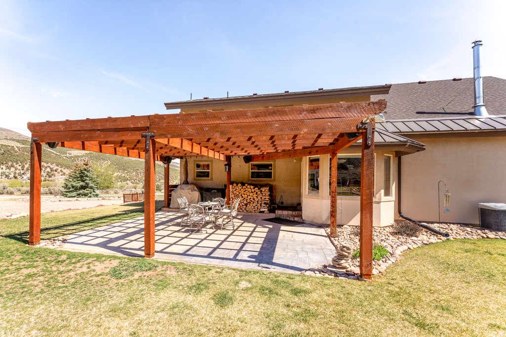 8551 W SAWTOOTH PARK DR Dry Fork, UT 84078