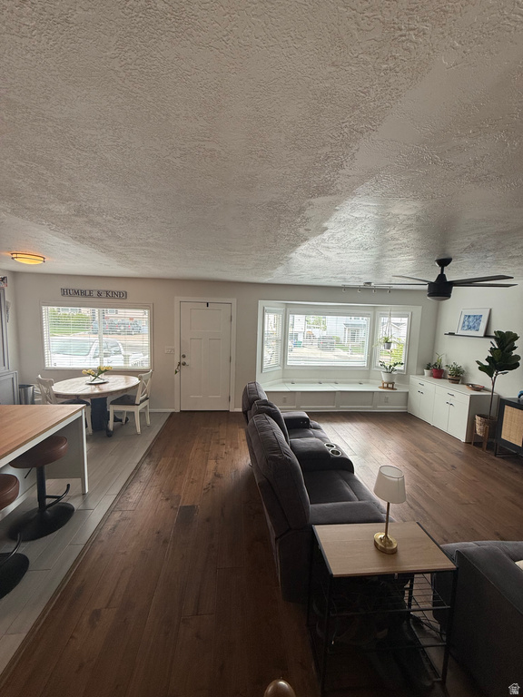 75 E 1470 S Farmington, UT 84025