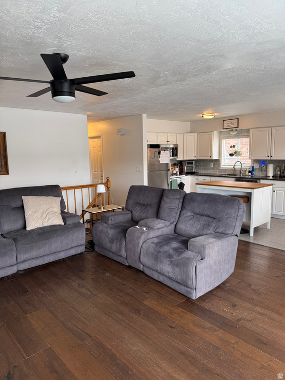 75 E 1470 S Farmington, UT 84025