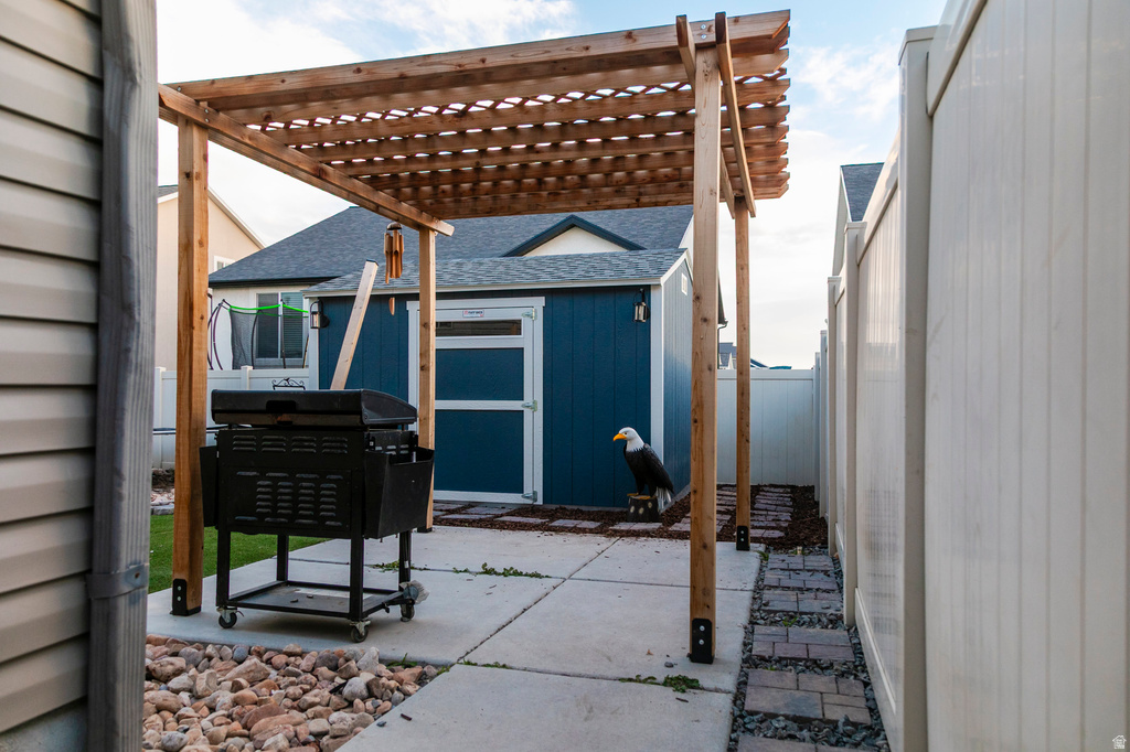 1534 E SHADOW DR Eagle Mountain, UT 84005
