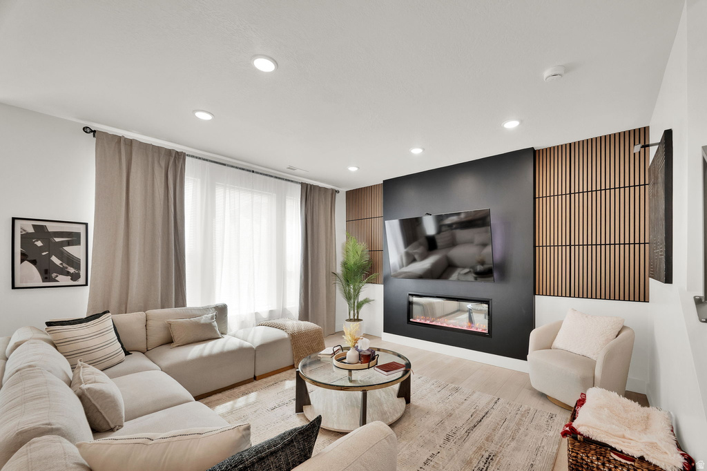 3491 W 3275 N Plain City, UT 84404