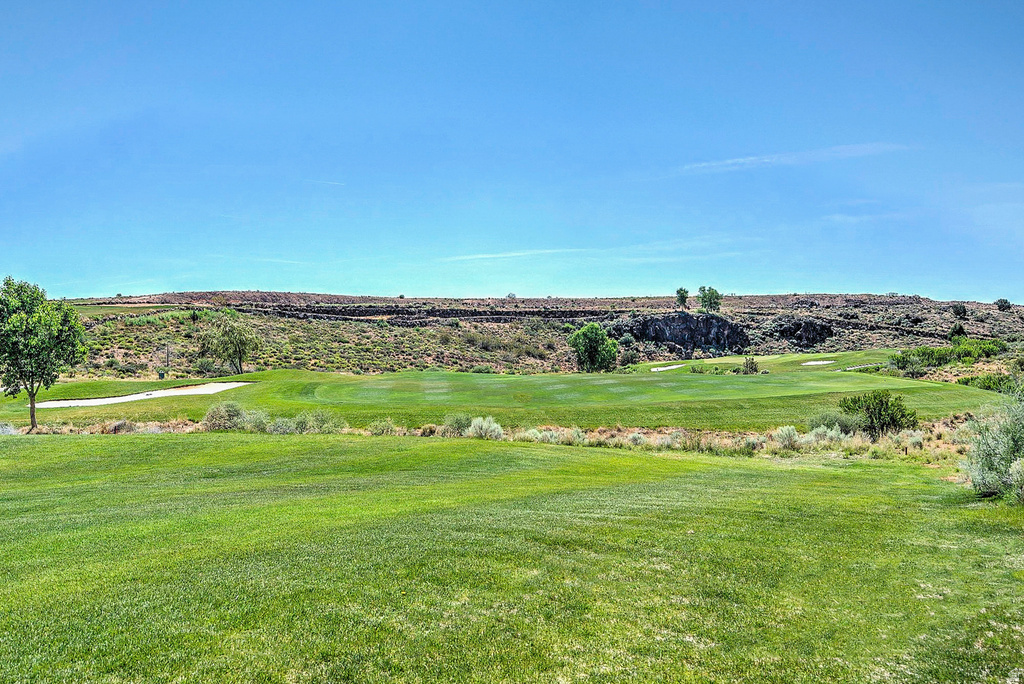 4976 N MESQUITE DR St George, UT 84770