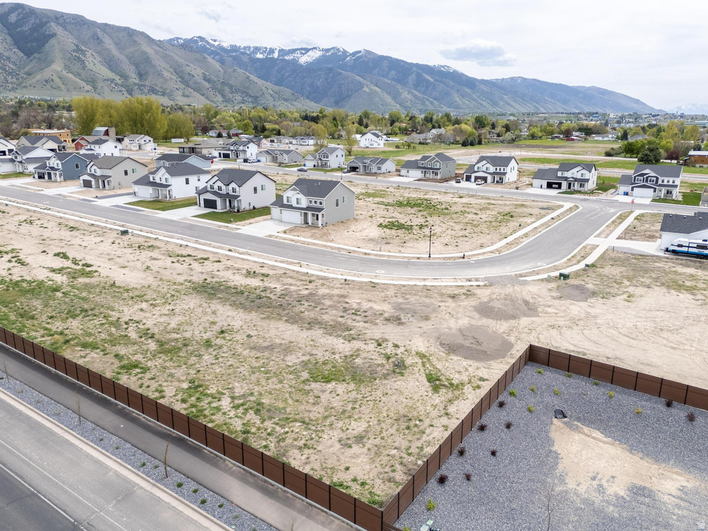 623 E 2475 N North Logan, UT 84341