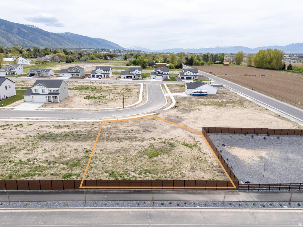 623 E 2475 N North Logan, UT 84341