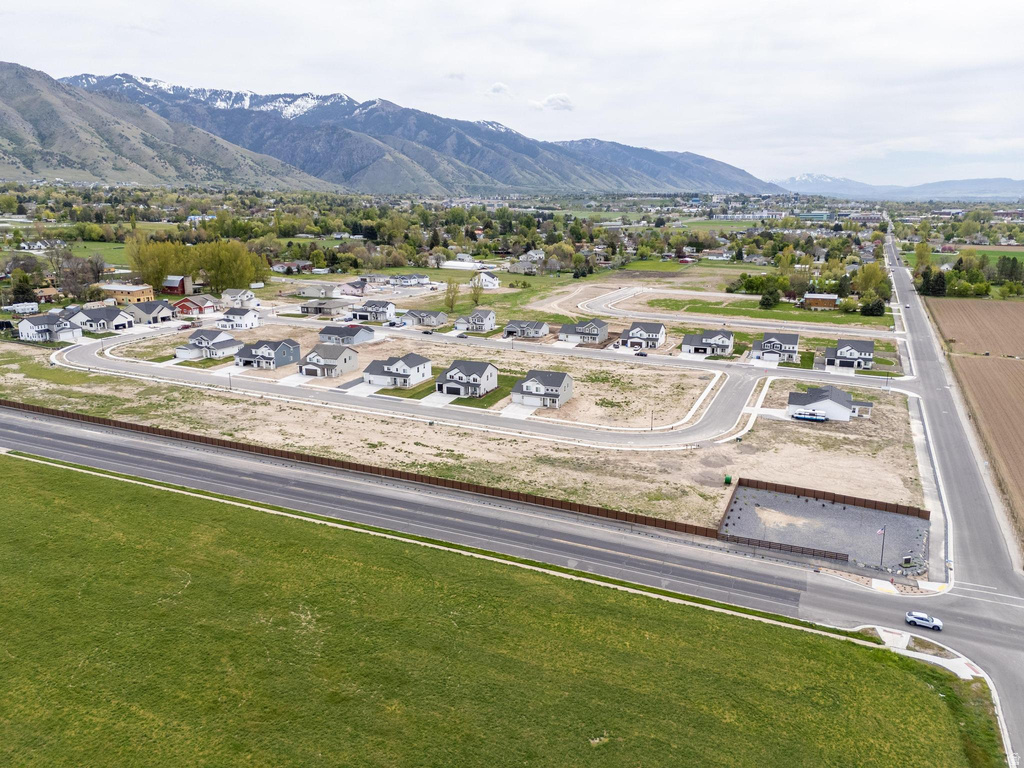 623 E 2475 N North Logan, UT 84341