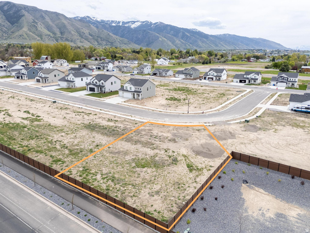 623 E 2475 N North Logan, UT 84341