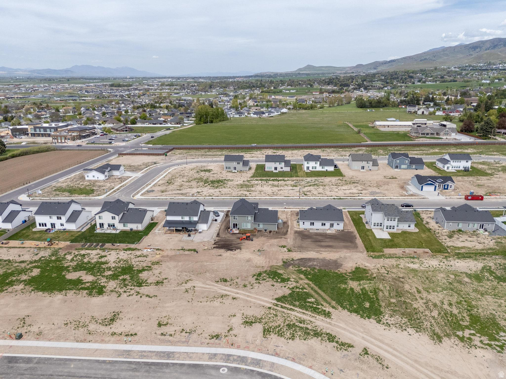 623 E 2475 N North Logan, UT 84341