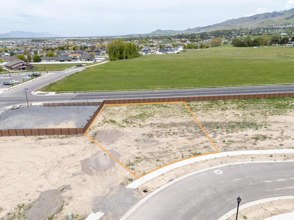 623 E 2475 N North Logan, UT 84341
