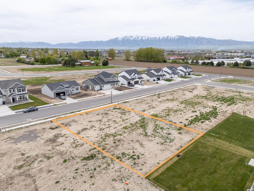 677 E 2450 N North Logan, UT 84341