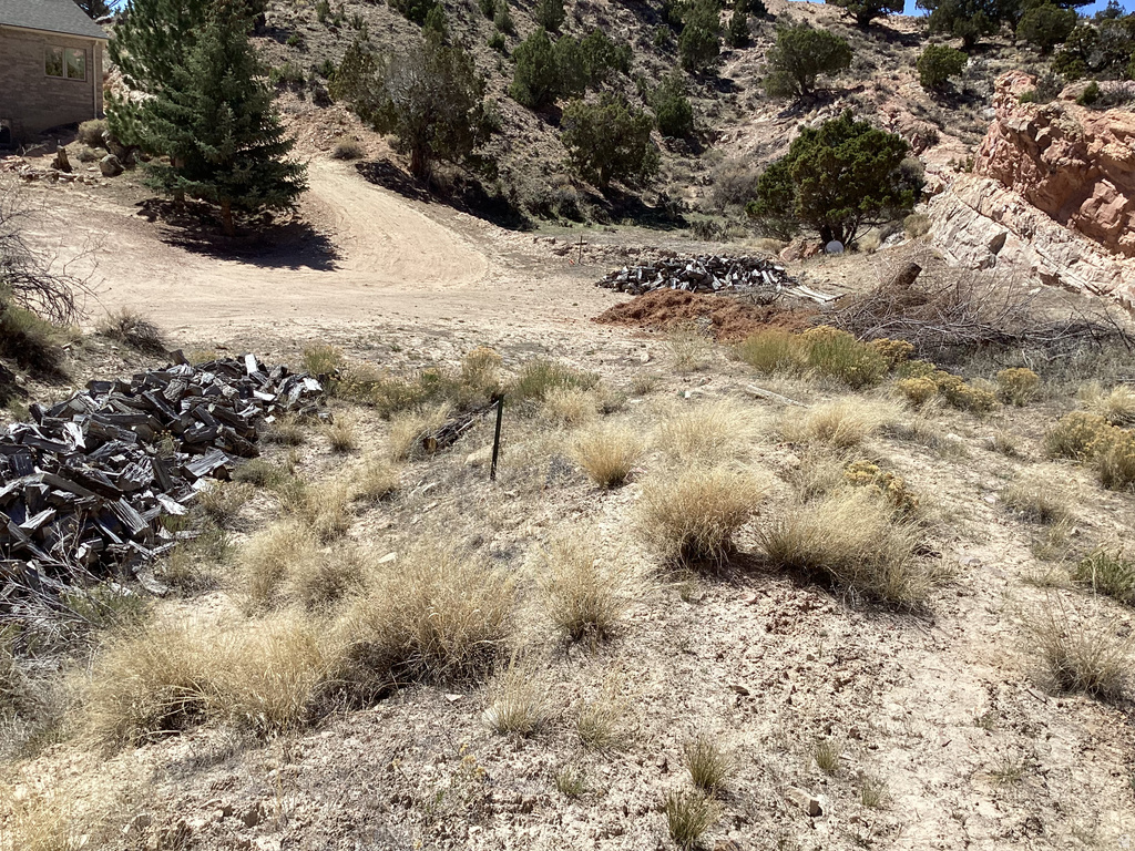 8  RED CLIFF CIR Manila, UT 84046