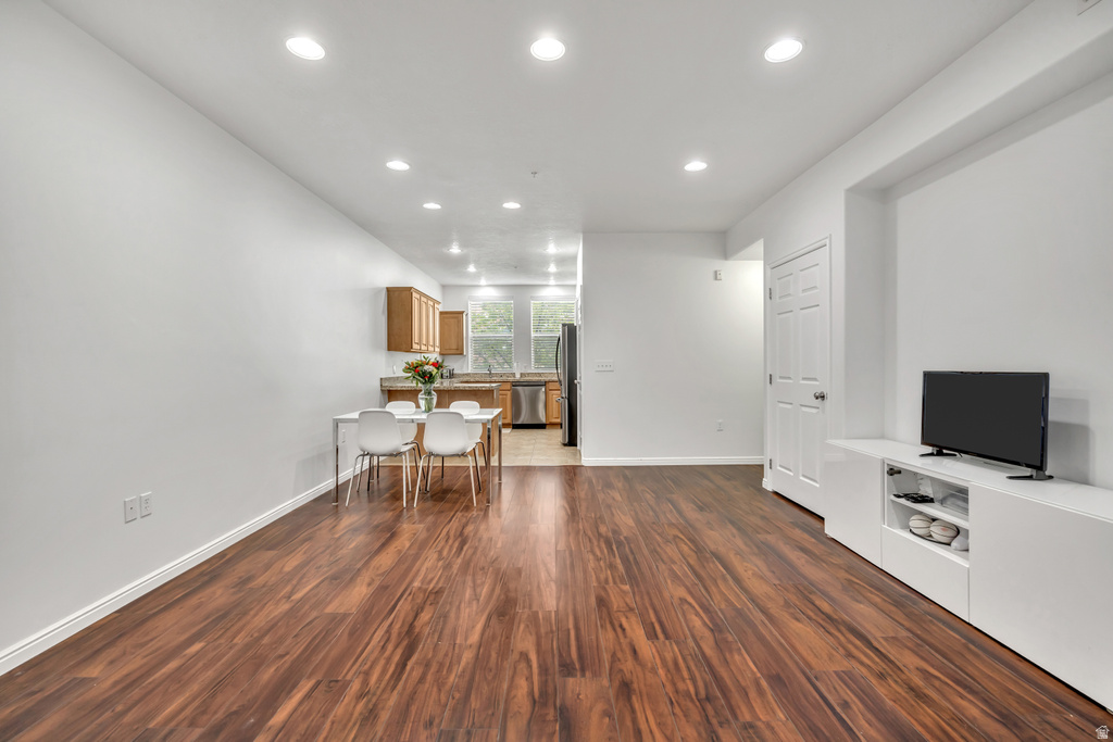 170 ALBION VILLAGE WAY #201 Sandy, UT 84070