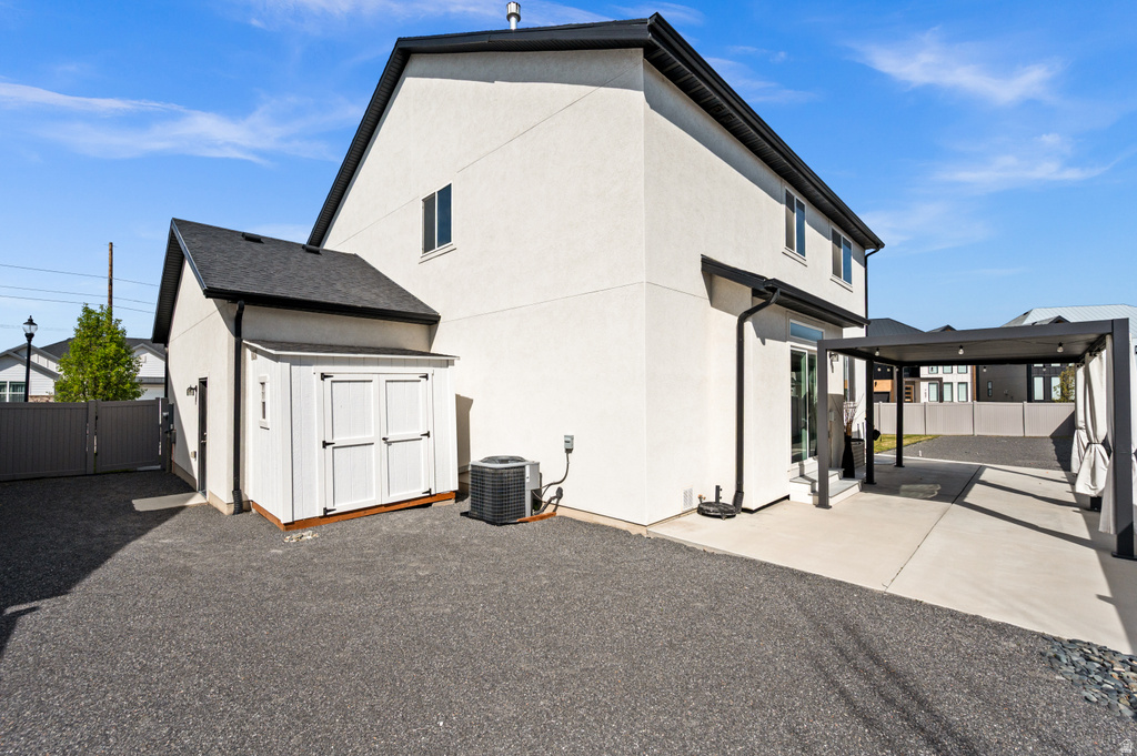 1229 W BRINKERHOFF DR West Jordan, UT 84084