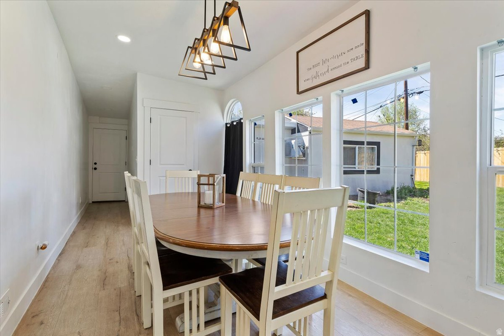 4374 S FERNWOOD DR Taylorsville, UT 84123