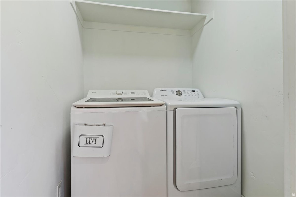 4374 S FERNWOOD DR Taylorsville, UT 84123