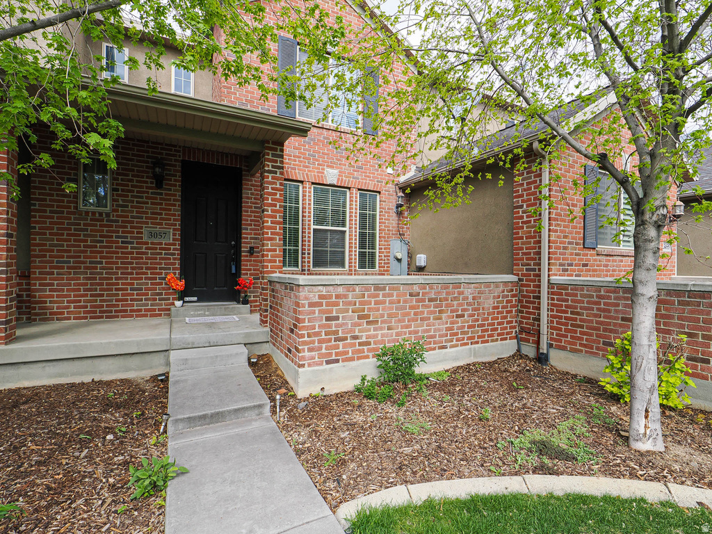 3057 S CREWS HILL CT West Valley City, UT 84120