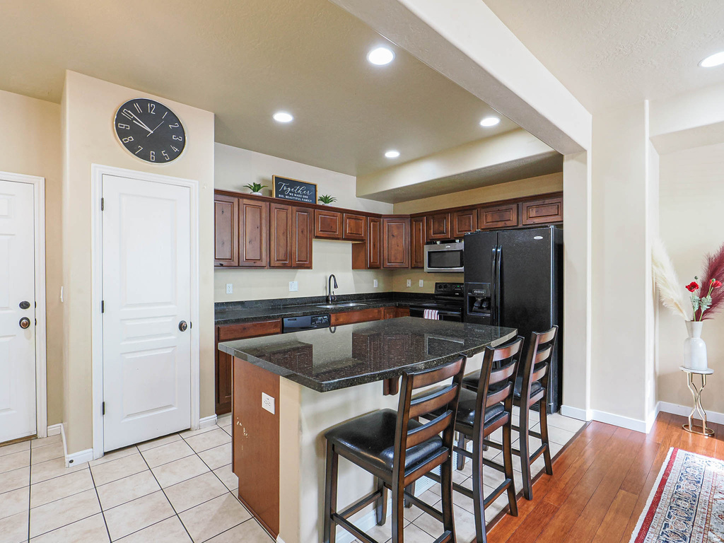 3057 S CREWS HILL CT West Valley City, UT 84120