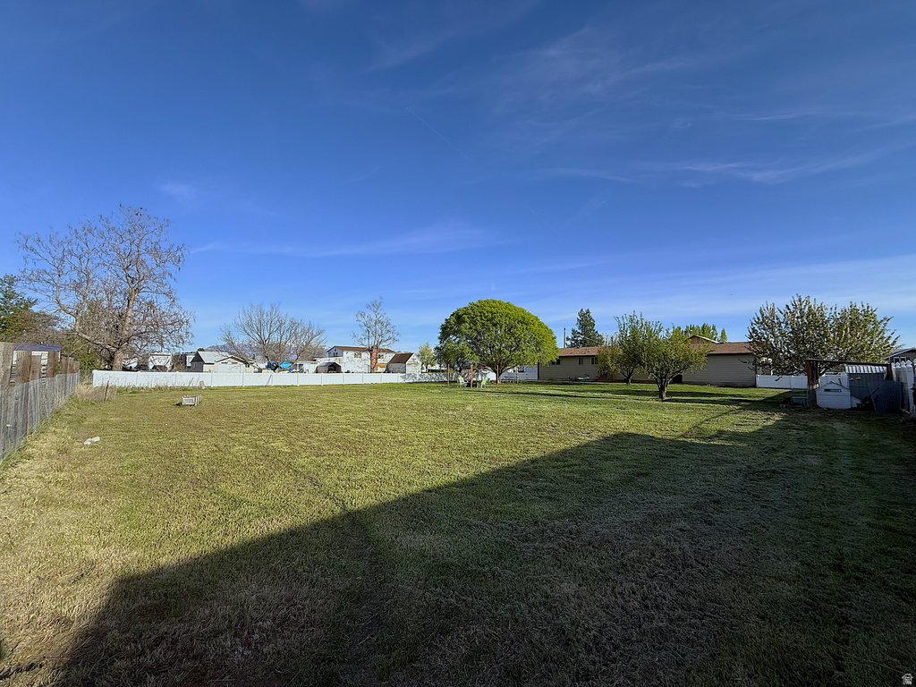 6042 W 5700 S Hooper, UT 84315