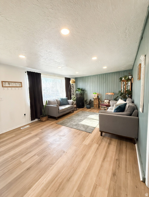 6042 W 5700 S Hooper, UT 84315