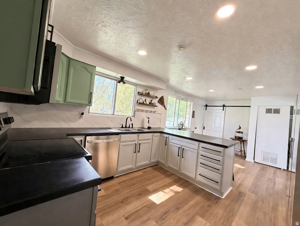 6042 W 5700 S Hooper, UT 84315