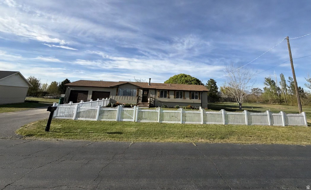 6042 W 5700 S Hooper, UT 84315