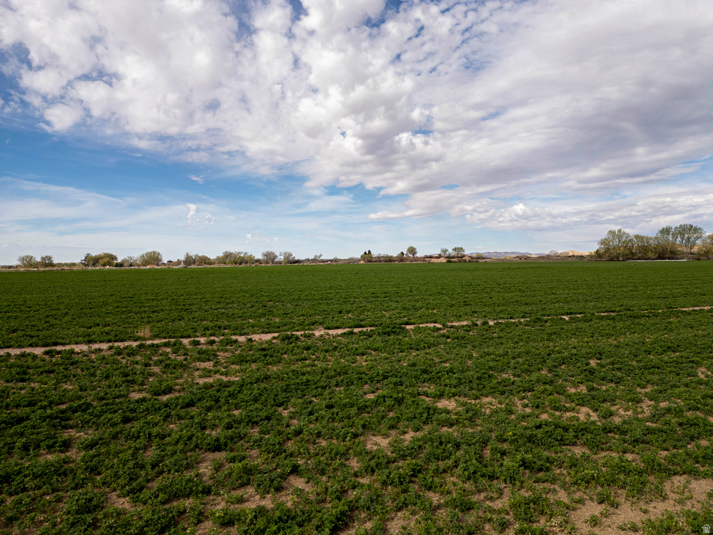 5602 S 9500 E Jensen, UT 84035