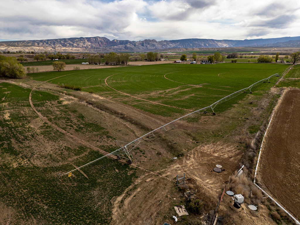 5602 S 9500 E Jensen, UT 84035