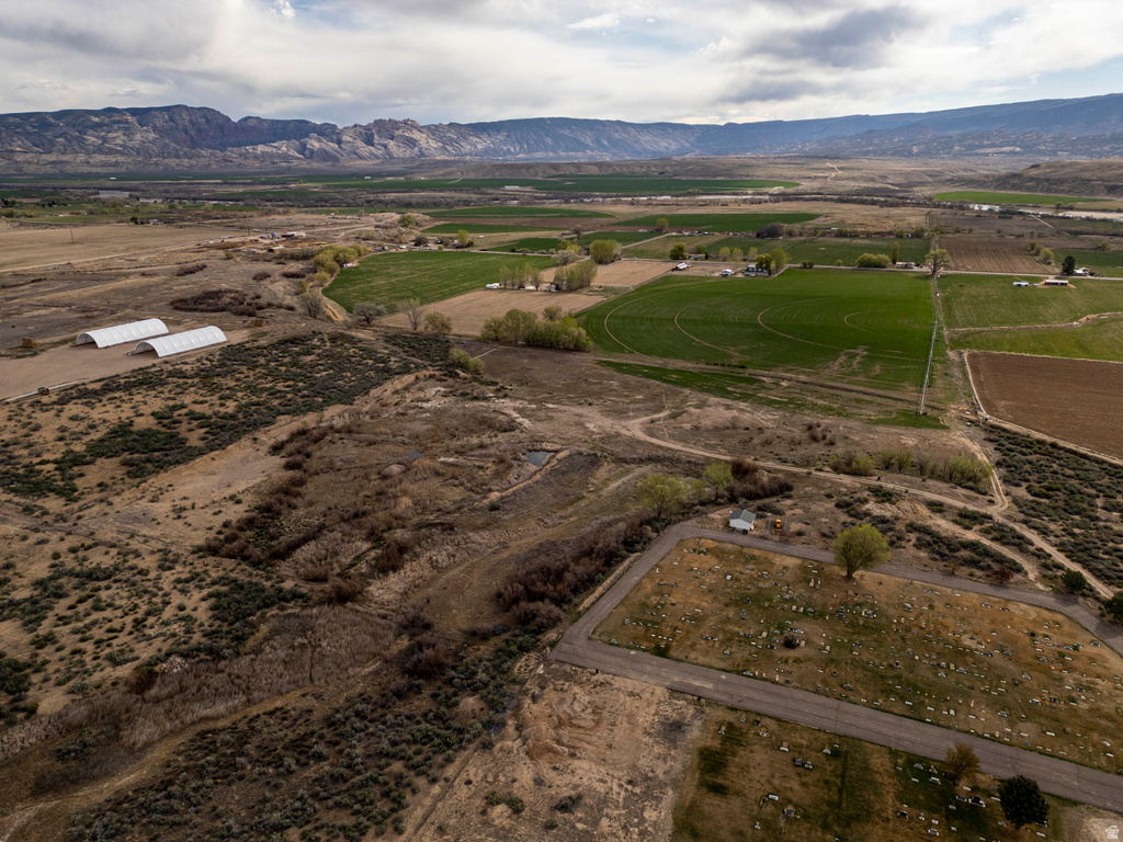 5602 S 9500 E Jensen, UT 84035