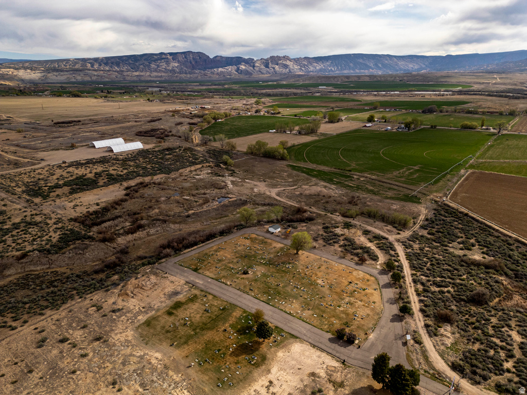 5602 S 9500 E Jensen, UT 84035