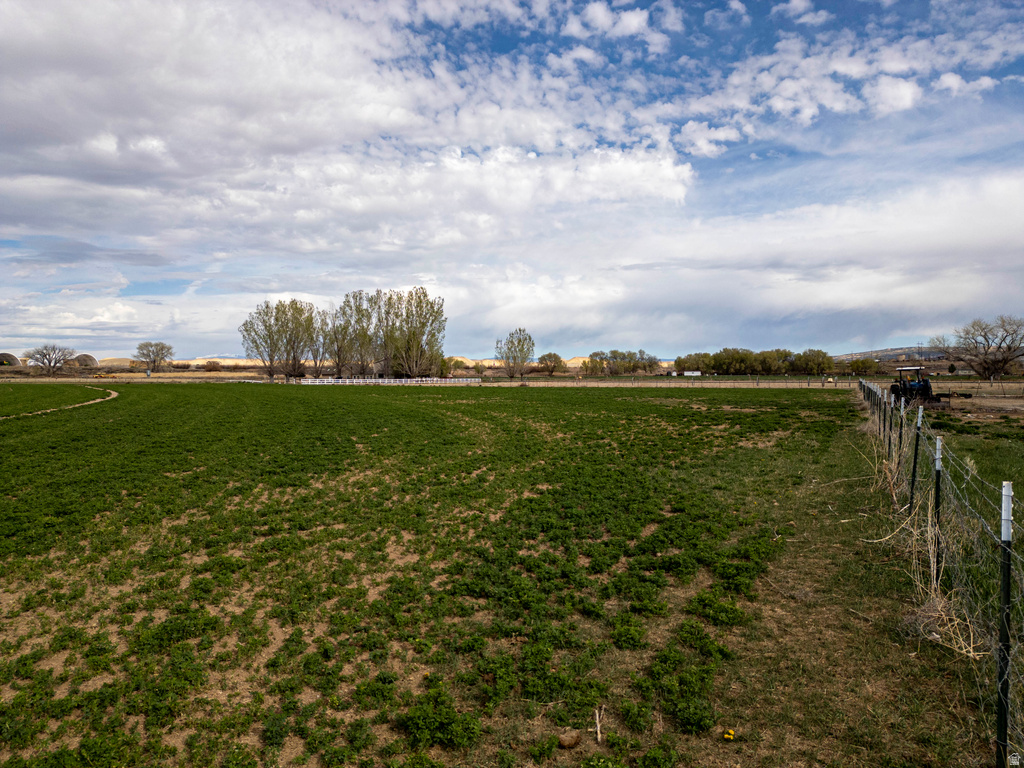 5602 S 9500 E Jensen, UT 84035