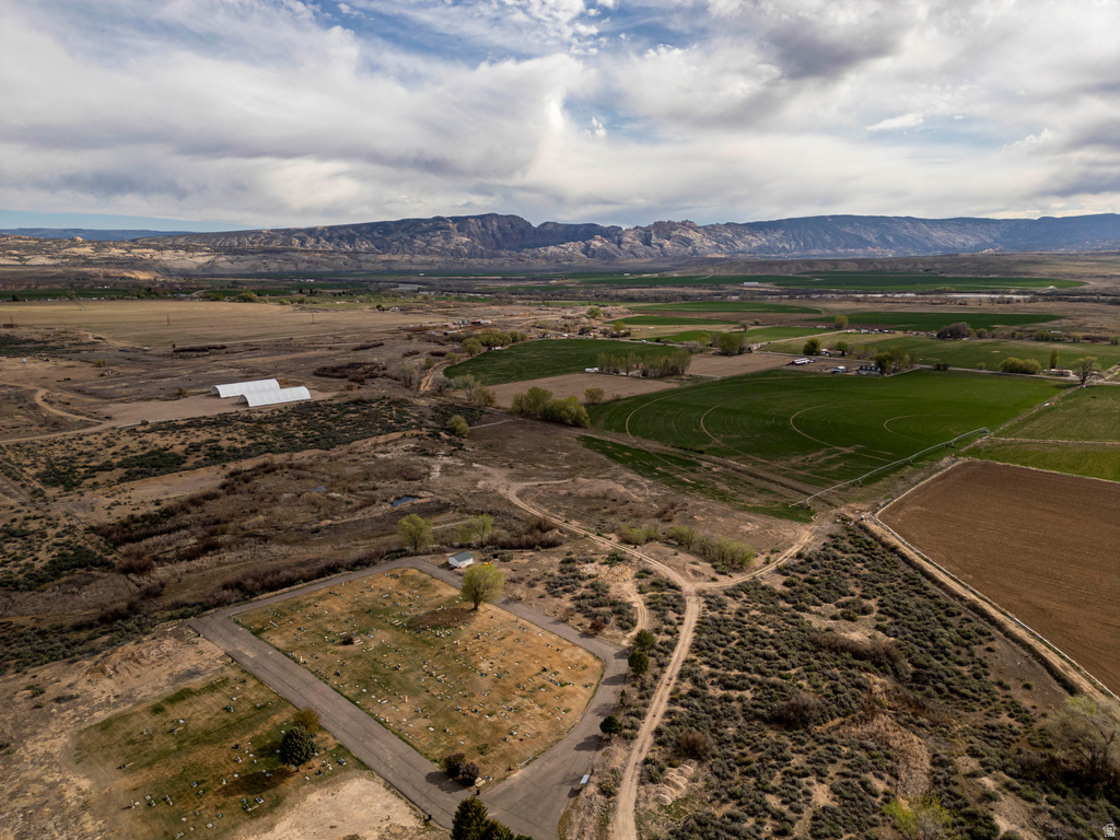 5602 S 9500 E Jensen, UT 84035
